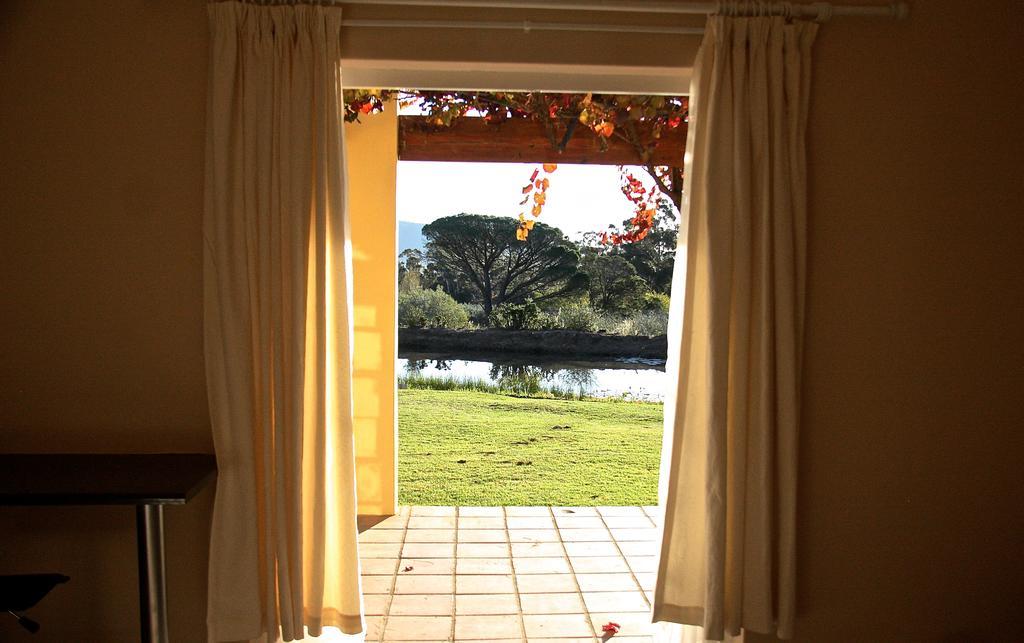 Gasthaus Calais Wine Estate Paarl Exterior foto